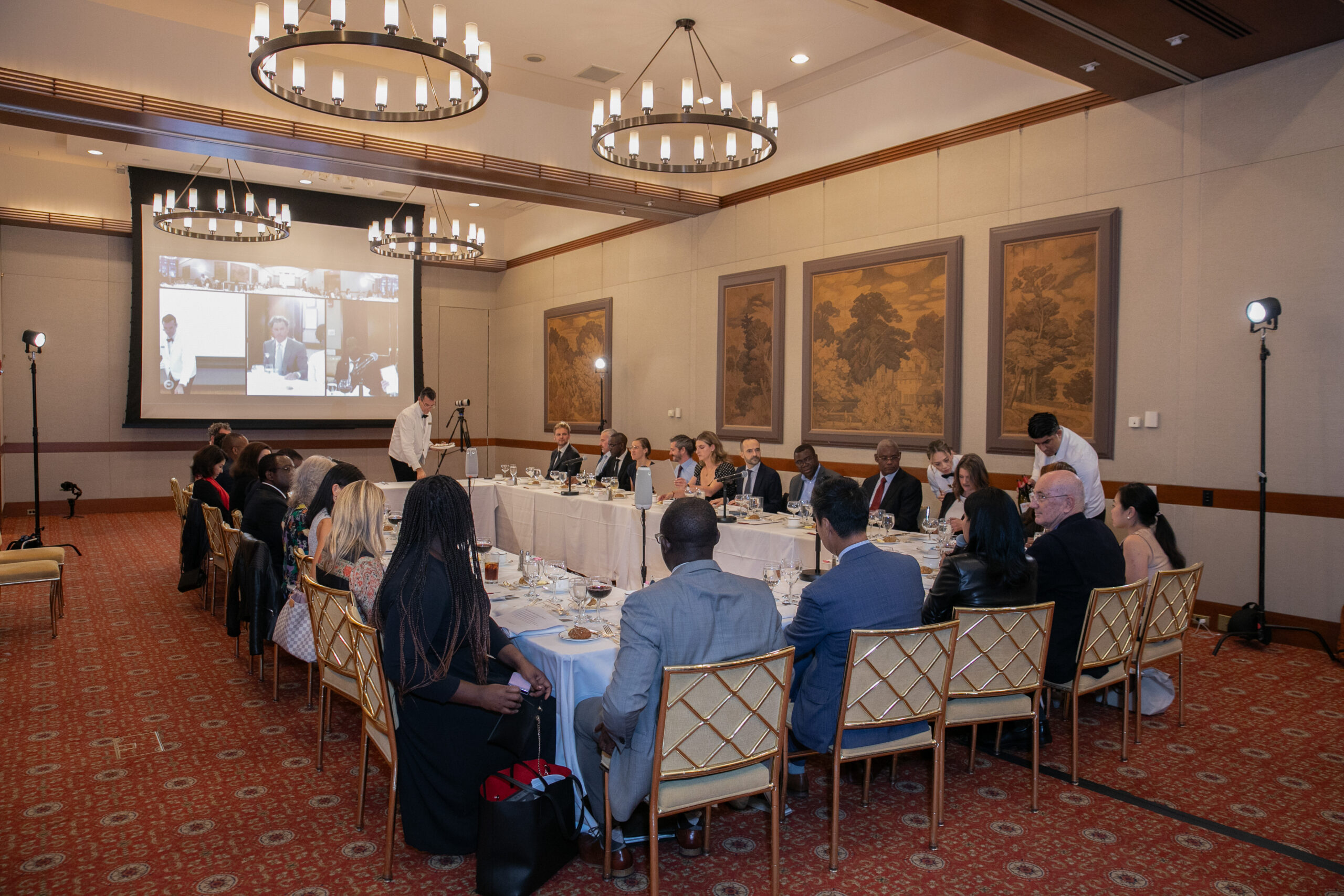 ROUNDTABLE